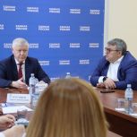 Разговор по существу: в РИК прошла встреча депутатов с Василием Пискаревым