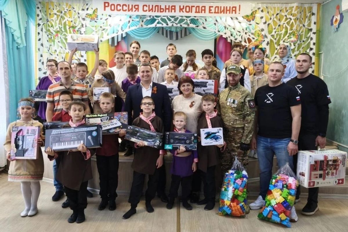 Активисты «Единой России» встретились с воспитанниками Центра помощи детям, оставшимся без попечения родителей «Шанс»