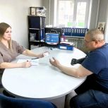 Больше 300 жителей Пыть-Яха получили партийную «Zаботу»