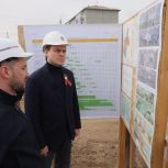 Мост отремонтировали, школу строят, дворы благоустроили: Михаил Котюков проинспектировал исполнение поручений по обращениям жителей Канского округа