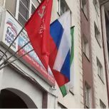 В Магасе водрузили Знамя Победы на здании офиса Ингушского Регионального отделения Партии Единая Россия