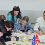 Школьники из Магнитогорска написали письма бойцам СВО
