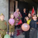В поселке Рощино Курского округа партийцы навестили свидетелей Великой Отечественной войны