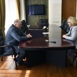 Сергей Голубев провел рабочую встречу с Уполномоченным по правам ребенка Ларисой Мосолыгиной