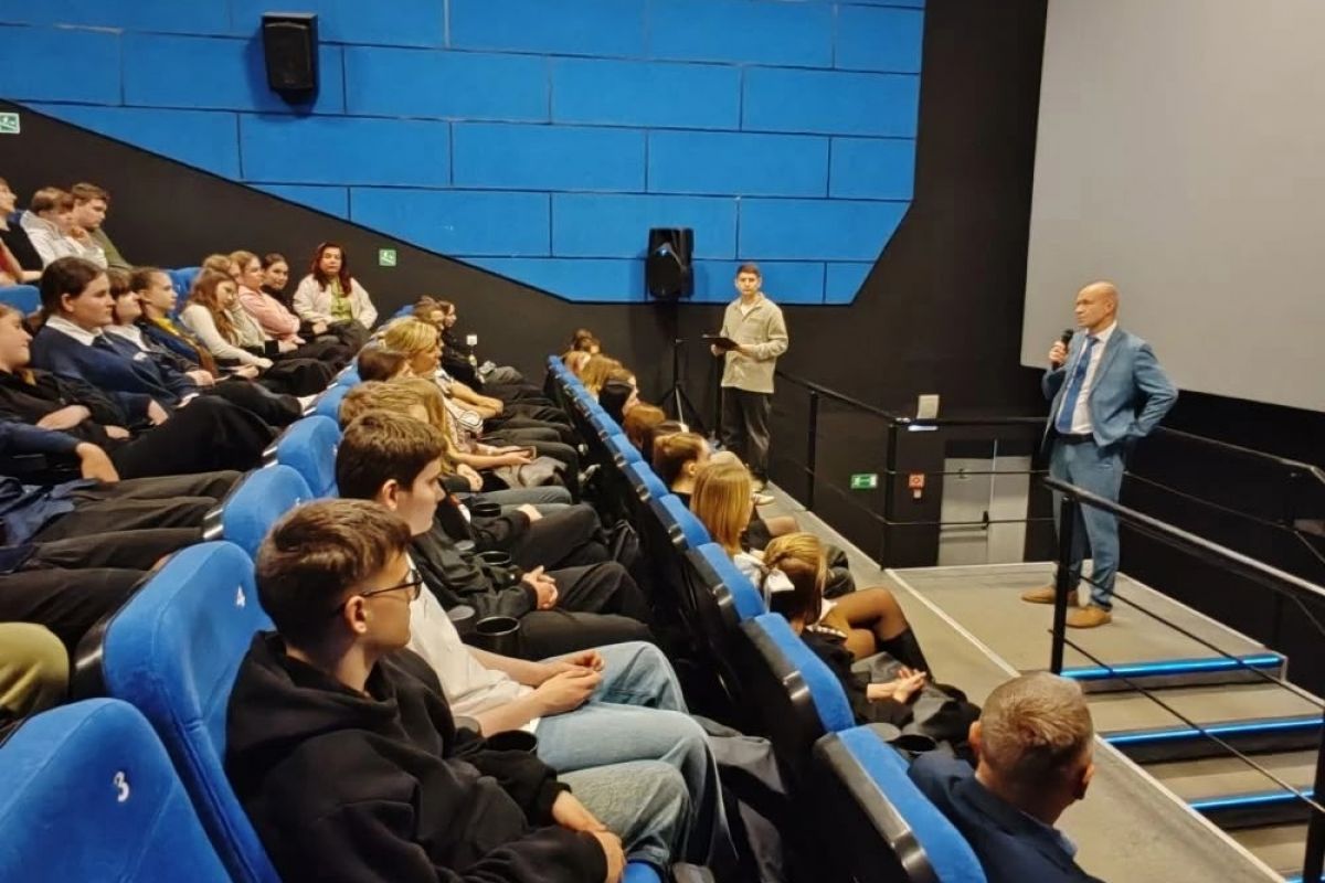 Единороссы приняли участие в презентации фильма о защитниках Отечества «Мой папа — ГЕРОЙ!»