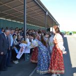 В селе Октябрьское с размахом прошёл фестиваль «Дружба народов - богатство России»