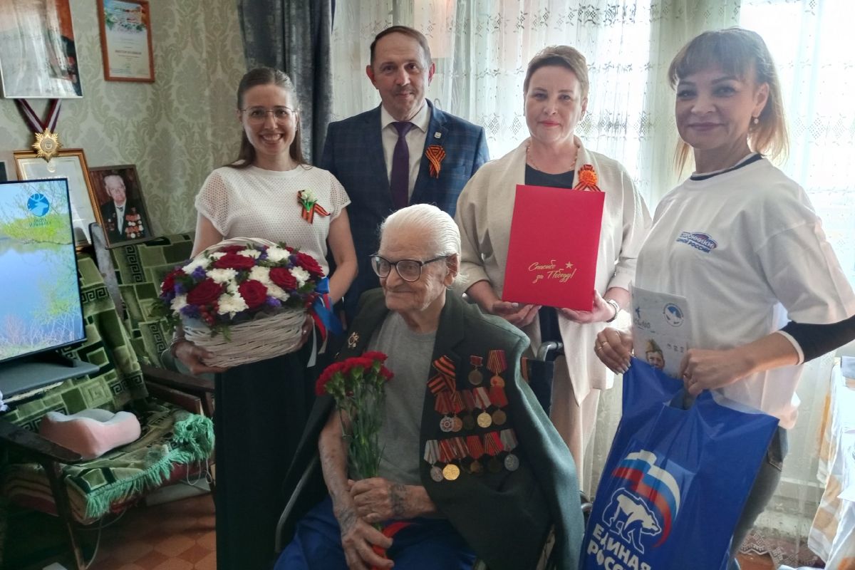 Ветеран Великой Отечественной войны поблагодарил партийцев за внимание и поддержку