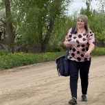 «Служит своему делу». Смолянка Марина Комзалова представит регион на всероссийском конкурсе «Единой России» «Земский почтальон»
