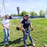 Сторонники «Единой России» привели в порядок территорию социального приюта для детей «Орешек»