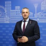 Герой России Андрей Манухин проголосовал на предварительном голосовании «Единой России»