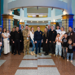 Дмитрий Артюхов в Салехарде встретился с семьями ямальских защитников