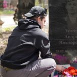 «Память не знает дат»: в Самаре волонтёры привели в порядок могилы воинов-афганцев на кладбище «Рубежное»