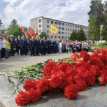 Партийцы вышли на митинги в честь Дня Победы