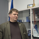 Александр Серавин: Предварительное голосование проходит штатно, к провокациям от представителей других партий относимся философски