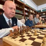 Московская ассоциация ветеранов СВО провела шахматный турнир «Мост поколений» в районе Марьина Роща