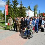 В Вурнарах почтили память Героев Великой Отечественной войны, возложили цветы и венки к памятникам