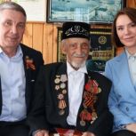Актанышские ветераны Великой Отечественной войны принимают поздравления