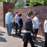 «Единая Россия» организовала патриотическую экскурсию для воронежских школьников