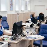 Более 2,5 тысячи приморцев трудоустроились с начала года благодаря специалистам Кадрового центра «Работа России»