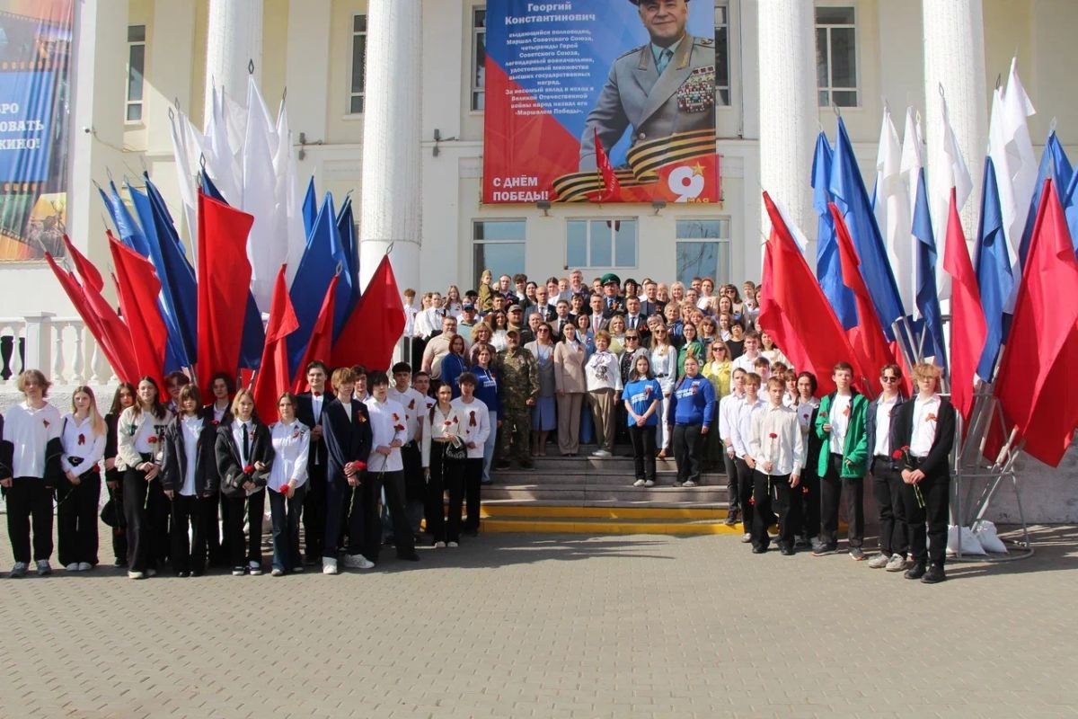 «Дорога к ветерану»: участники акции отправились в путь, чтобы поздравить тех, кто приближал Великую Победу