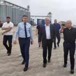 Виталий Лихачев посетил с рабочим визитом заволжские районы Волгоградской области