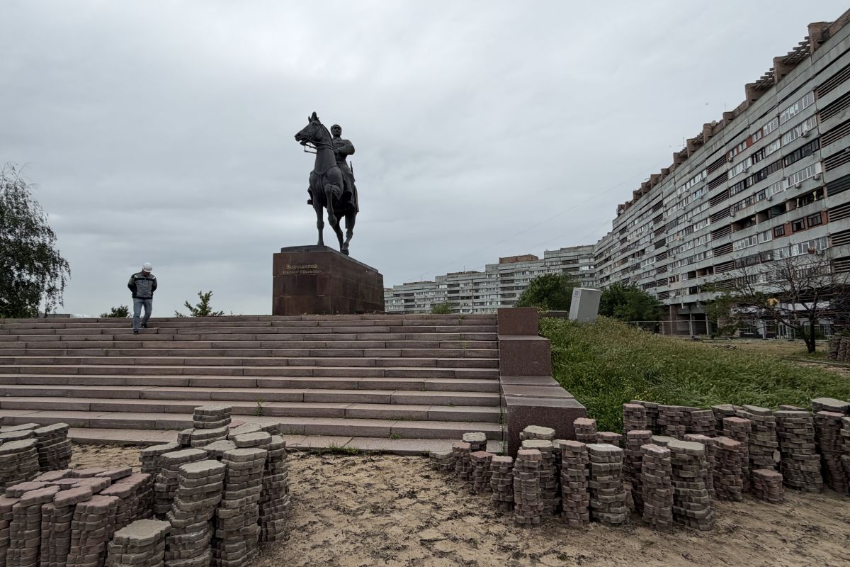 «Городская среда»: В Луганске благоустроят сквер имени Климента Ворошилова