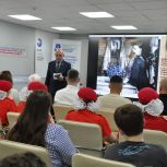 В Штабе общественной поддержки «Единой России» в Республике Татарстан презентовали новую книгу о войне