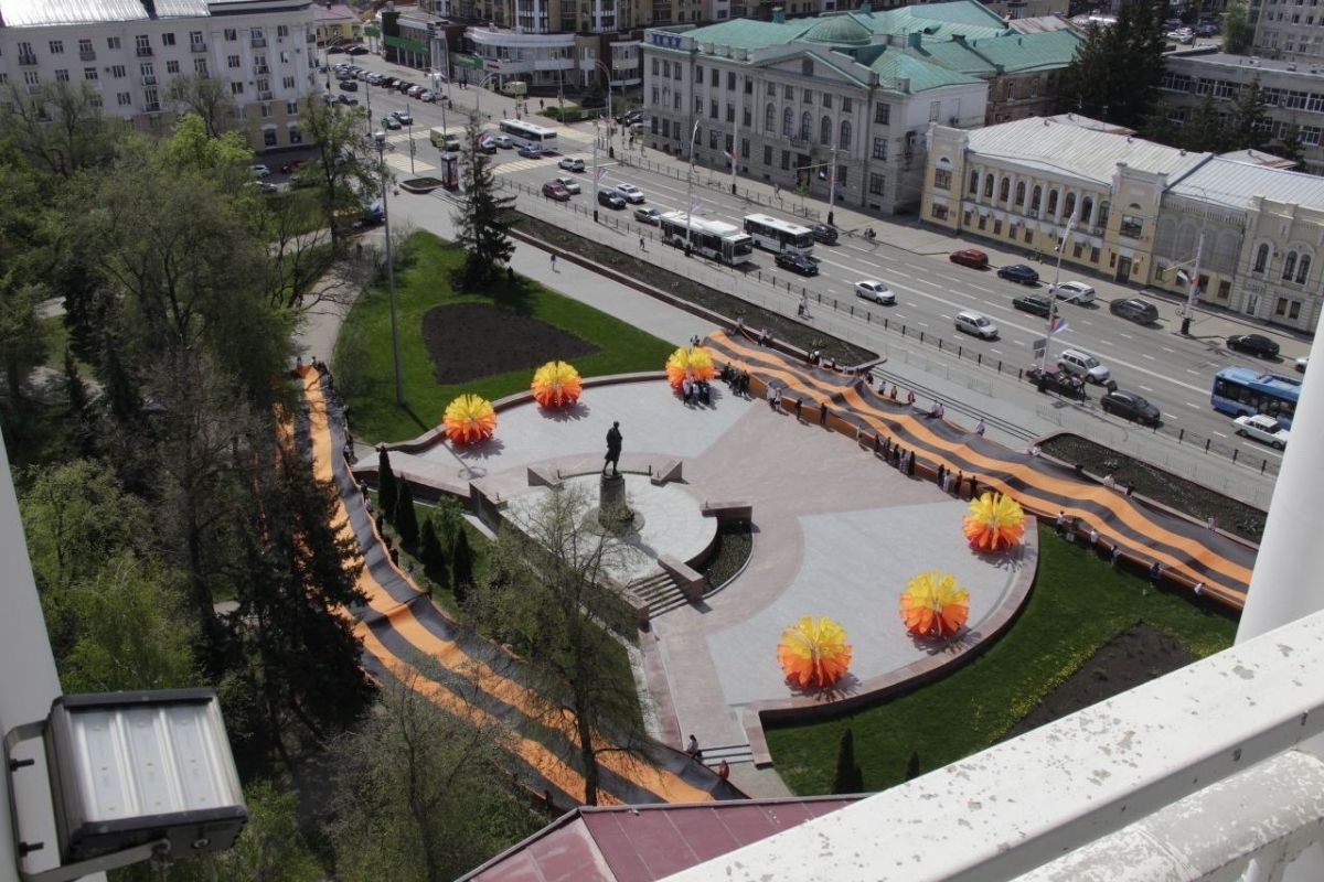 300-метровую георгиевскую ленту развернули в Тамбове