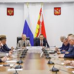 «Единая Россия» в региональном парламенте обсудила работу в округах в летний период