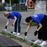 Ежегодный партийный субботник прошел в детском парке города Иваново