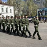 В Октябрьском районе прошел смотр строя и песни среди учащихся школ
