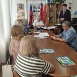 В рамках рабочей поездки в Каргополь Александр Спиридонов встретился с членами президиума Совета ветеранов