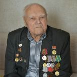 Партийная акция «Подарок ветерану» проходит в Алтайском крае