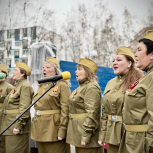 В честь Дня Победы единороссы организовали в Ханты-Мансийске «Солдатский привал»