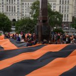 «Молодая Гвардия Единой России» и «Волонтёрская Рота» организовали в Москве памятное мероприятие ко Дню пограничника
