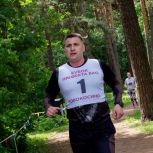 Ветеран боевых действий Эдуард Шонов принял участие в соревнованиях по бегу на востоке столицы