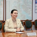 Игорь Кобзев обсудил с депутатом Госдумы Марией Васильковой поддержку участников СВО, экологию и развитие промышленности Приангарья