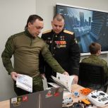 Цикл лекций с Героем России Эдуардом Казымовым стартовал в Центре патриотического воспитания
