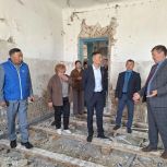 Сенатор Амыр Аргамаков оценил ход капремонта школы в Кош-Агаче и пообщался с кадетами