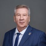 Борис Хохряков поздравил югорчан  с Днём Победы