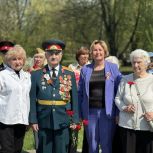 Депутат Госдумы Светлана Разворотнева приняла участие в памятных акциях ко Дню Победы