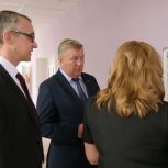 Секретарь регионального отделения «Единой России» Владимир Камеко проконтролировал ход ремонта социальных объектов Тереньгульского района