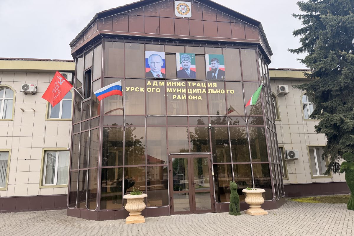 В Чеченской Республике проходит патриотическая акция «Знамя Победы»