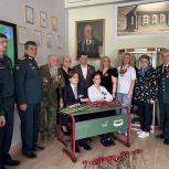 При поддержке «Единой России» в регионах открыли Парты Героя в память о бойцах СВО