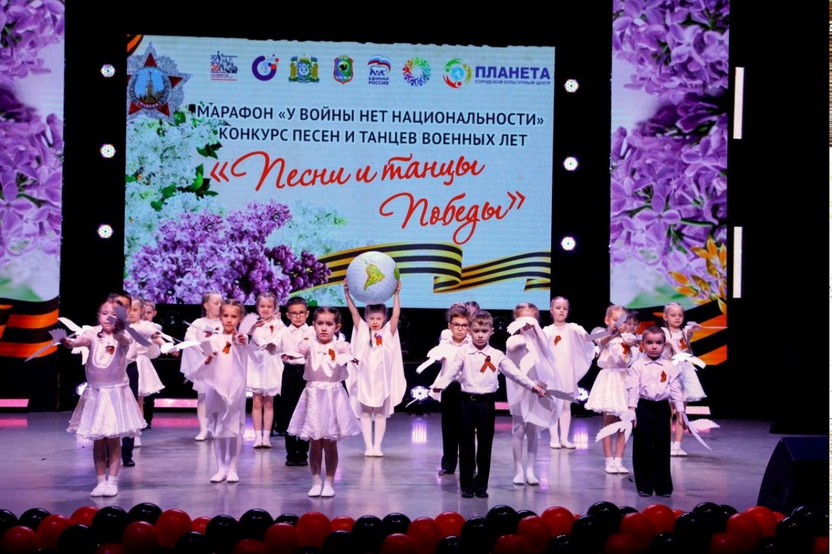 Единороссы Нягани организовали творческий конкурс «Песни и танцы Победы»