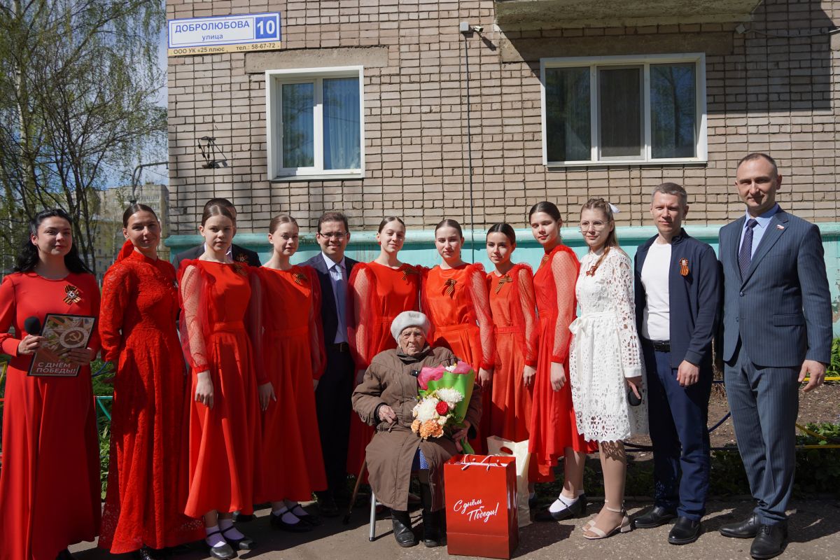 «Единая Россия» продолжает чествовать ветеранов