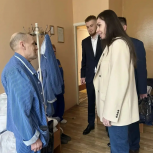 «Единая Россия» навестила бойцов из Коми в госпитале Санкт-Петербурга