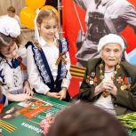 В Орехово-Зуево, Балашихе и Лыткарино «Единая Россия» открыла Парты Героя в честь ветеранов Великой Отечественной войны