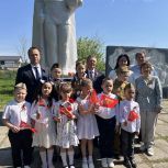 Панков с жителями Гагаринского района почтил память героев-земляков