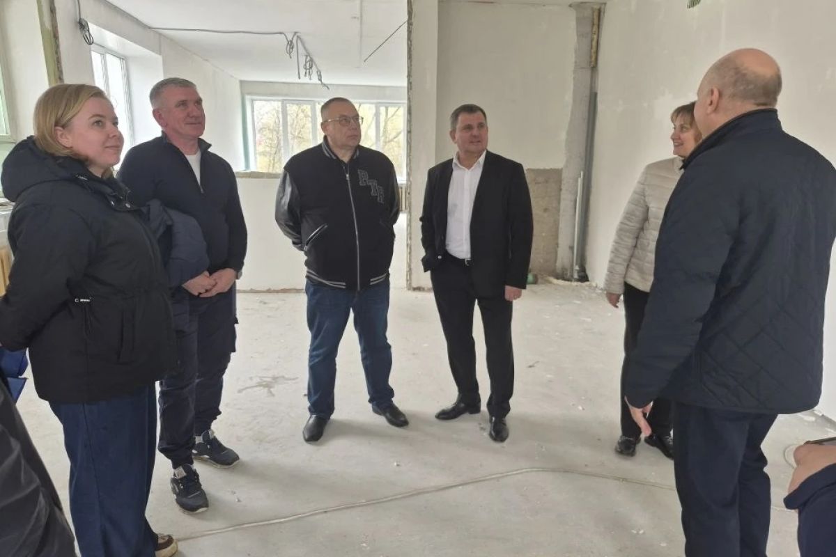 В Касимовском округе партийный десант оценил ход капремонта детского сада №18
